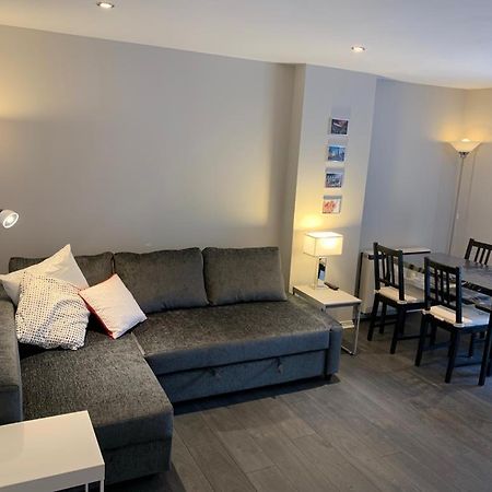 Lovely Ground Floor Apartment In Great Location At The Shore, Единбург Екстериор снимка